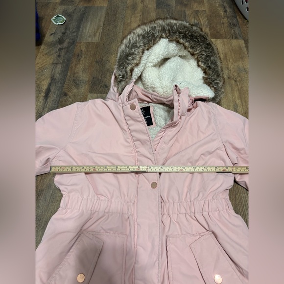 ✨ Girls Pink Faux Fur Hooded Parka | Size 10/12 Warm Winter Coat ✨ - Picture 10 of 13